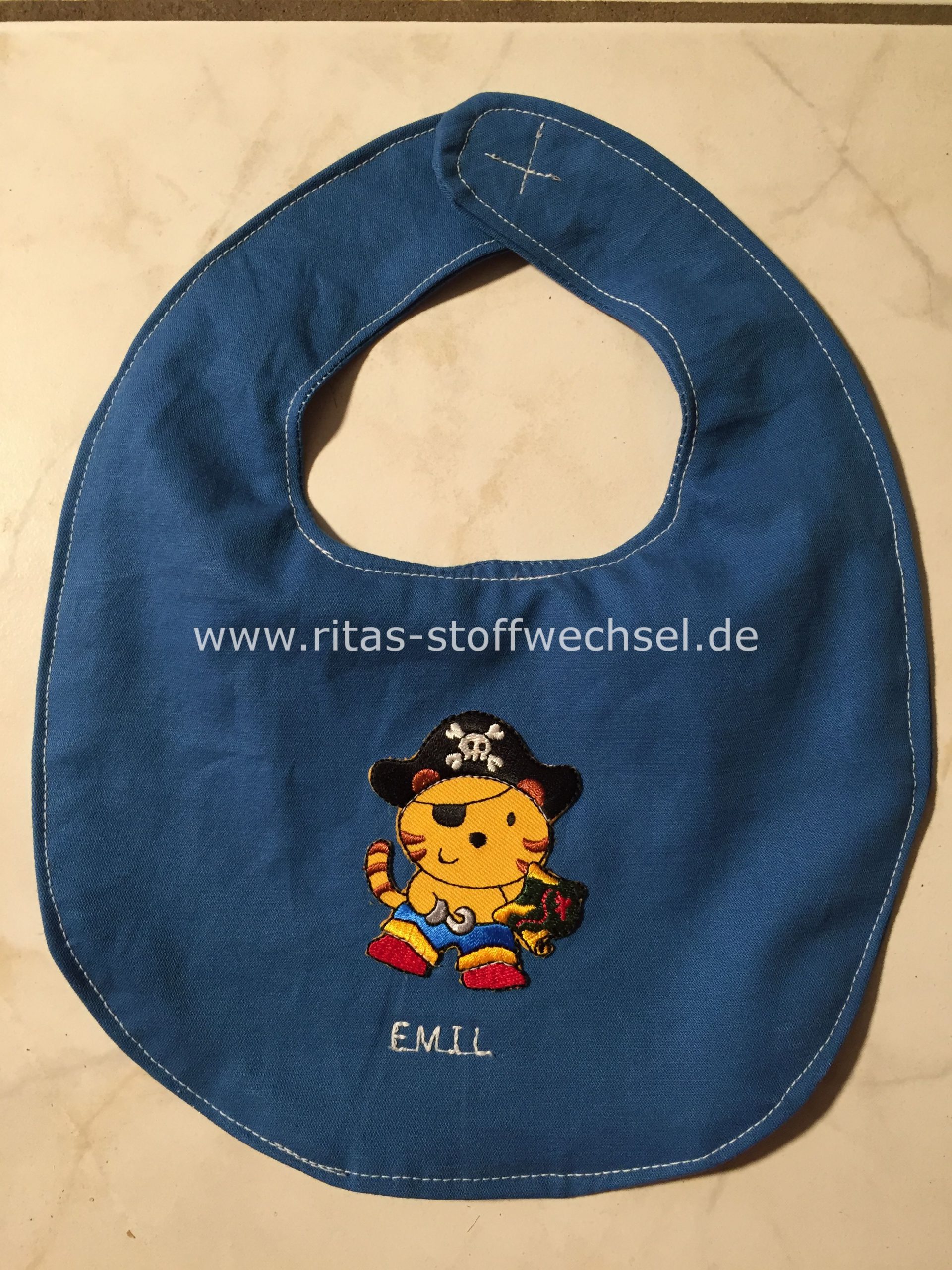 Lätzchen mit Aufnäher