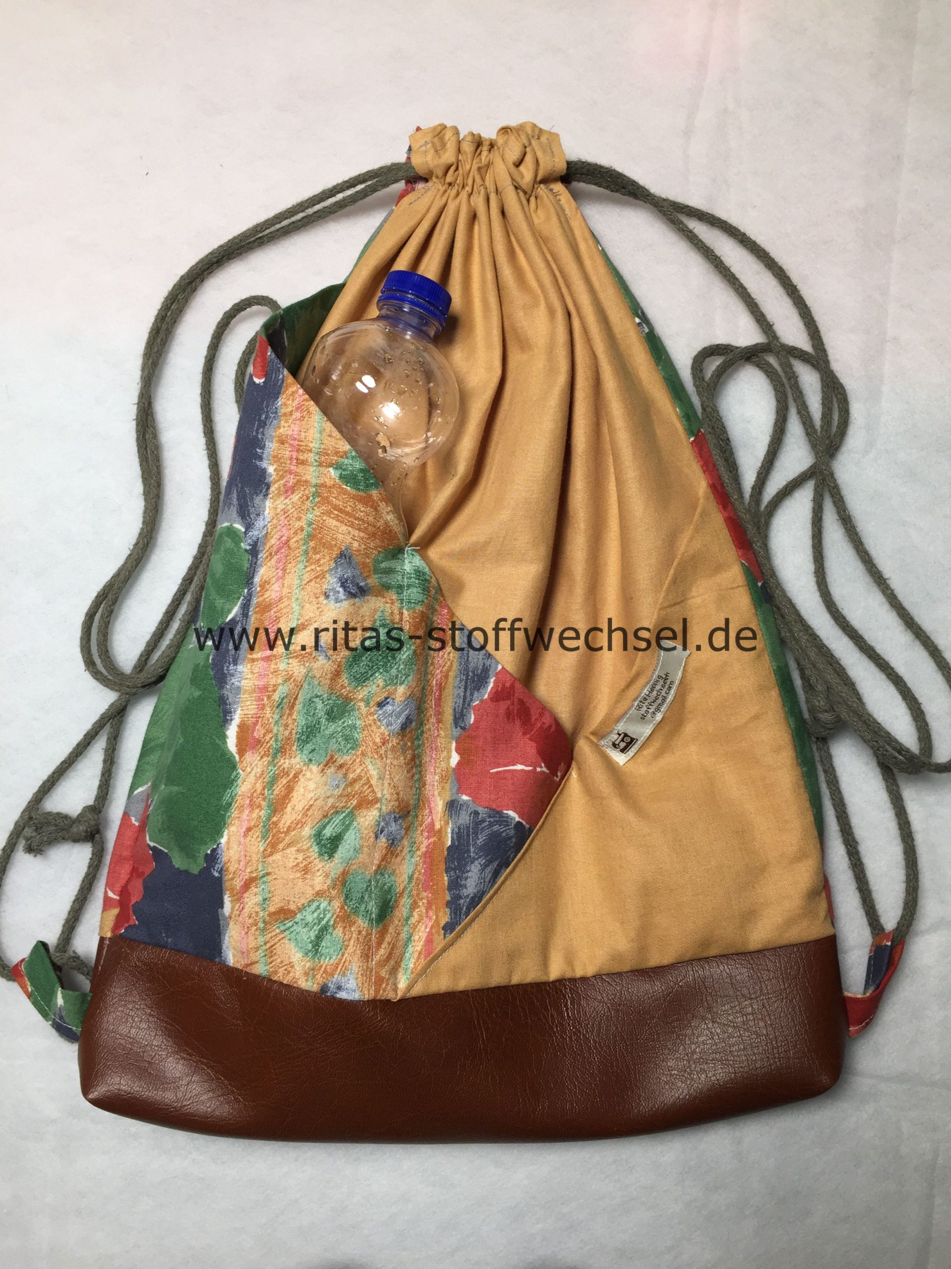 Rucksack mit Flaschenfach